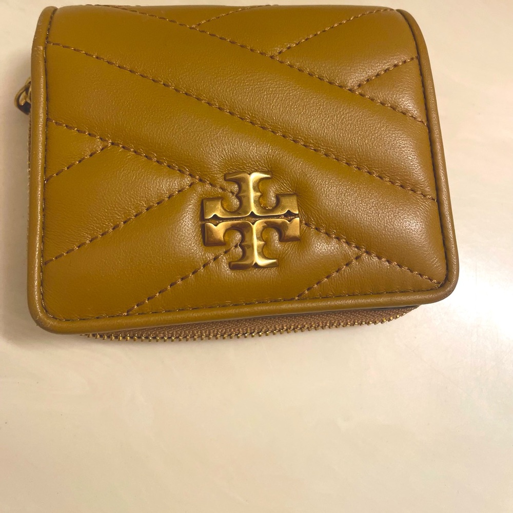 Kira Chevron Bi-Fold Wallet